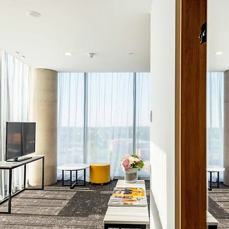 Crowne Plaza Adelaide By Ihg Hotel Exterior photo